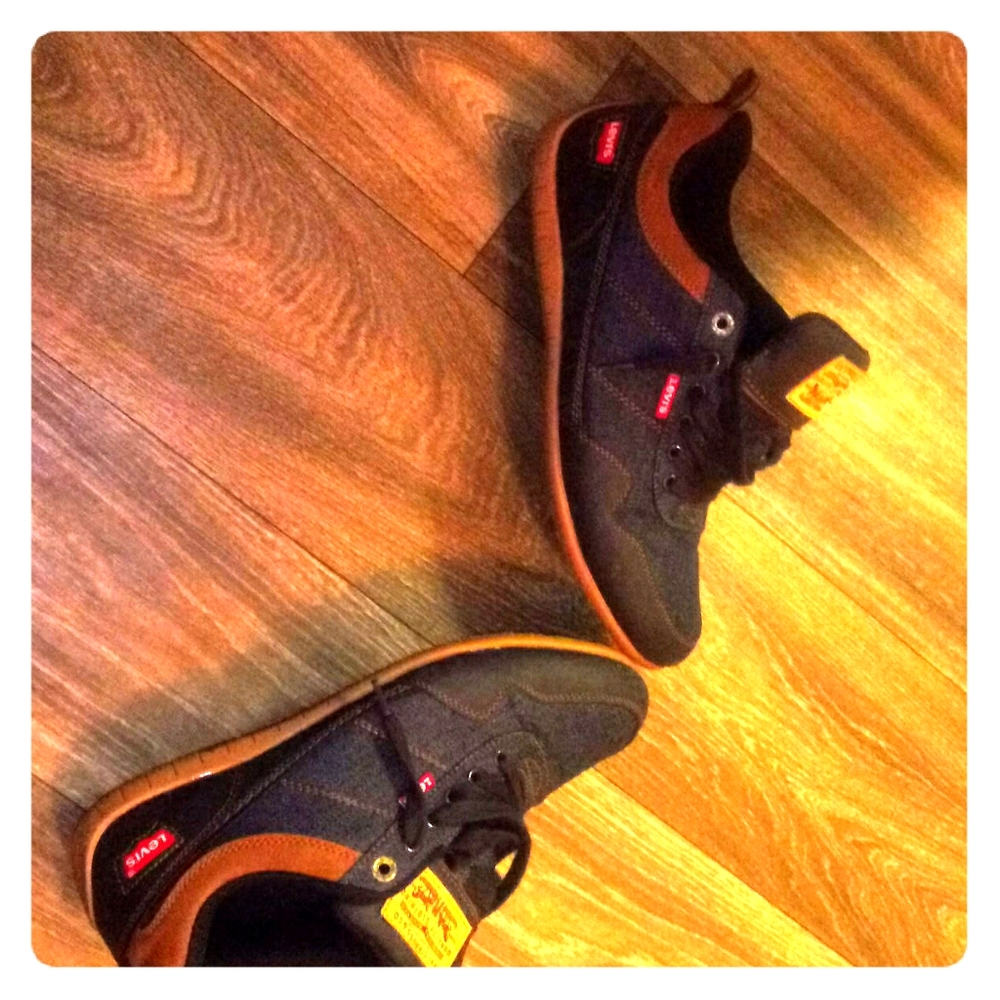 Exclusive Levi Strauss Casual Shoe...